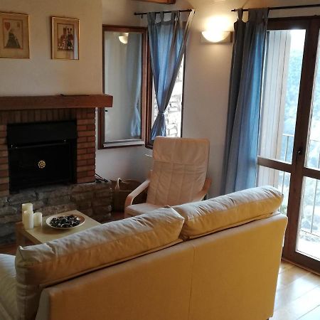 Coqueto Apartamento Duplex En Рода-де-Ісабена Екстер'єр фото